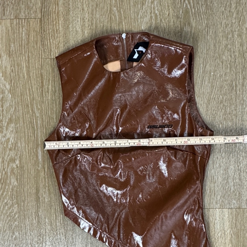So Real GSUWOO Brown Patent Faux Leather Asymmetrical Tank Top size Small - Picture 9 of 10